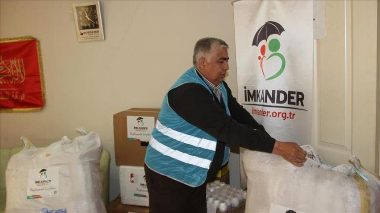 جمعية تركية ترسل 10 شاحنات مساعدات إنسانية لـ”الباب” السورية