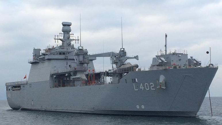 الدفاع التركية تتسلم أول سفينة برمائية مصنعة محليًا