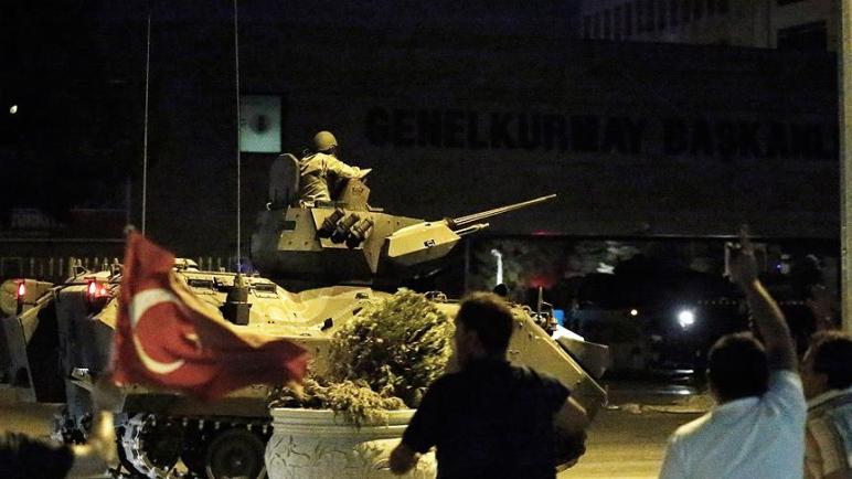تركيا تكشف عدد العساكر والعتاد الذي شارك في المحاولة الانقلابية